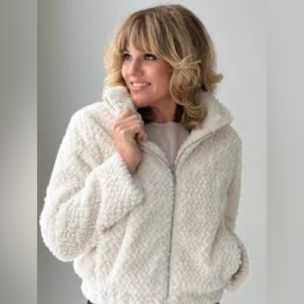 Abercrombie & Fitch Cream Teddy Jacket